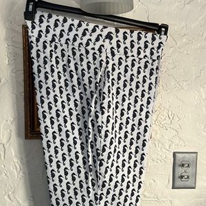 Capris with seahorse print